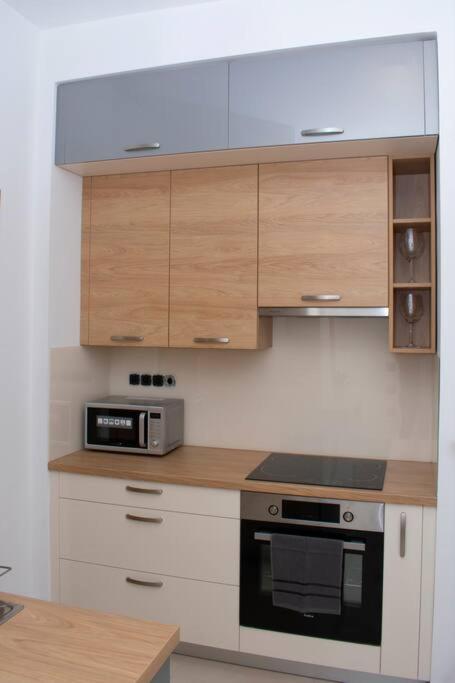 Elegant Stylish Modern Downtown Home Next 2 Danube 부다페스트 외부 사진